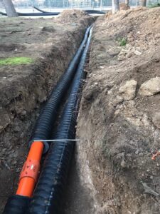 Excavación de zanja para biomasa en el ISPC