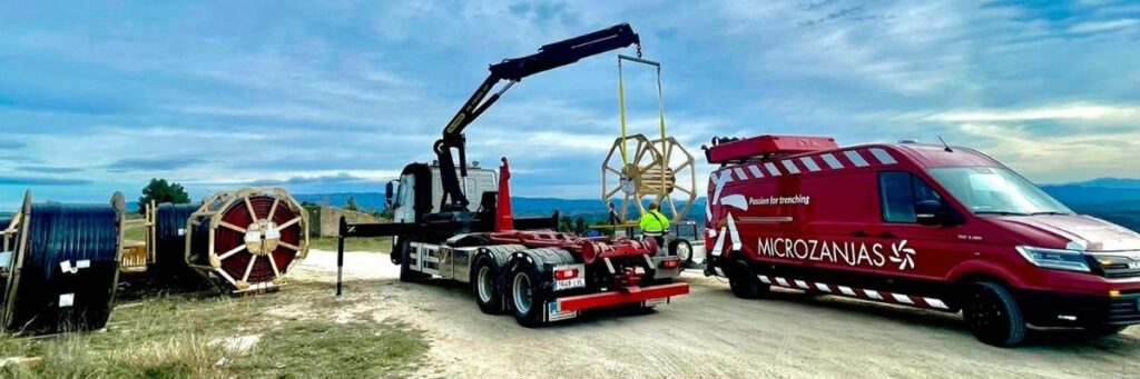 Canalización para fibra óptica en La Granadella
